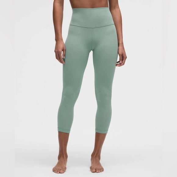 NWT Lululemon Align High-Rise Crop 23"
**Crater Blue Sz 8 - Picture 1 of 9